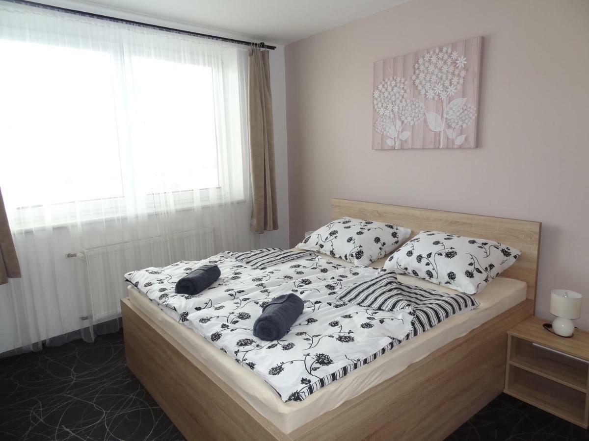 Apartmán Lednická Břeclav Esterno foto